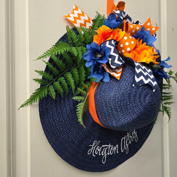 Hats Off to the Astros Wreath - Picture 2 of 5